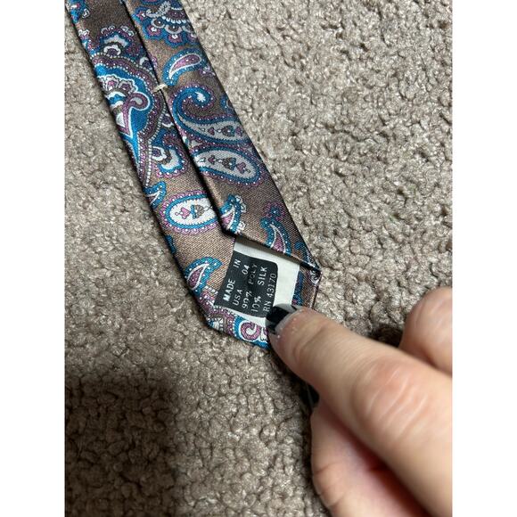 Vintage Gino Pompeii Men’s Brown Blue Tan Paisley Neck Tie 57” long - Picture 2 of 3
